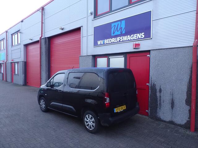 Peugeot PARTNER 1.5 BlueHDI Premium navi airco schuifdeur motor rookt !!!!!!!!!!!