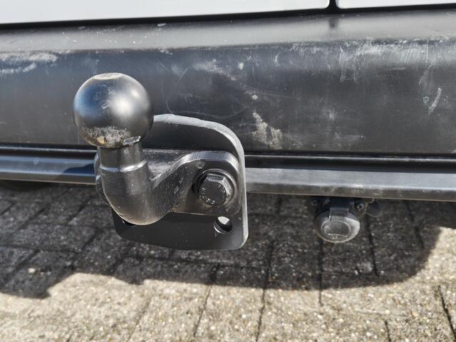 Peugeot PARTNER 1.5 BlueHDi 100pk S&S | Trekhaak | Navi | Sensoren v/a | Camera