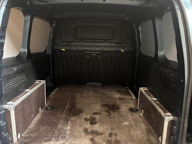 Peugeot PARTNER 1.5 HDI 130PK L1 130PK NIEUW MODEL Airco Cruise Control LM velgen Navi Trekhaak PDC V&A Camera