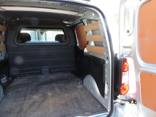 Peugeot PARTNER 120 1.6 BlueHDi 75 L1 Première lage km