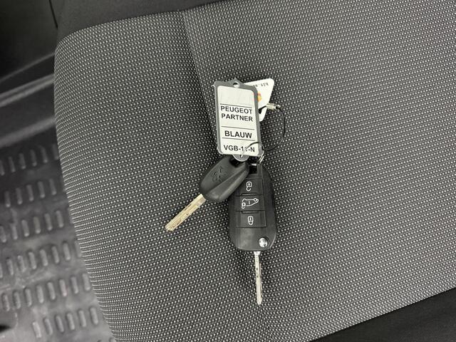 Peugeot PARTNER 1.5 BlueHDI Asphalt | 3-Persoons | Navigatie | Camera | Airco | Cruise | Betimmering