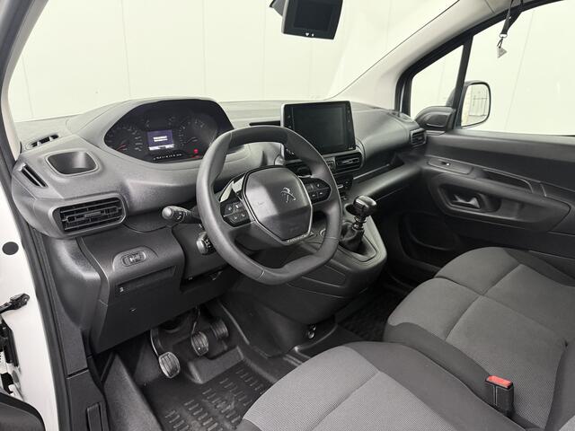 Peugeot PARTNER 1.5 BlueHDI Asphalt | 3-Persoons | Navigatie | Camera | Airco | Cruise | Betimmering
