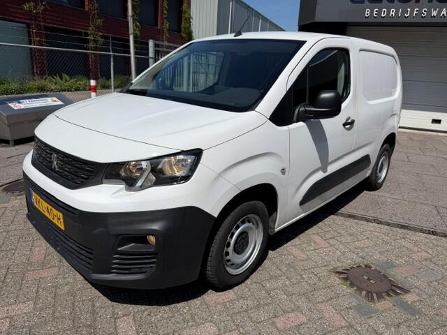 Peugeot PARTNER 1.2 PureTech Premium AIRCO I NAVI I PDC I MULTIMEDIA I 1e EIGENAAR I COMPLETE ONDERHOUDSHISTORIE