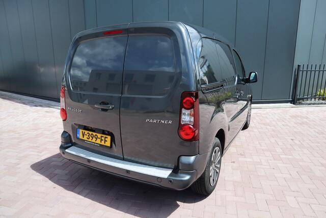 Peugeot PARTNER 120 1.6 BlueHDi 75 L1 Première Airco Navigatie Camera Pdc Rechter schuifdeur