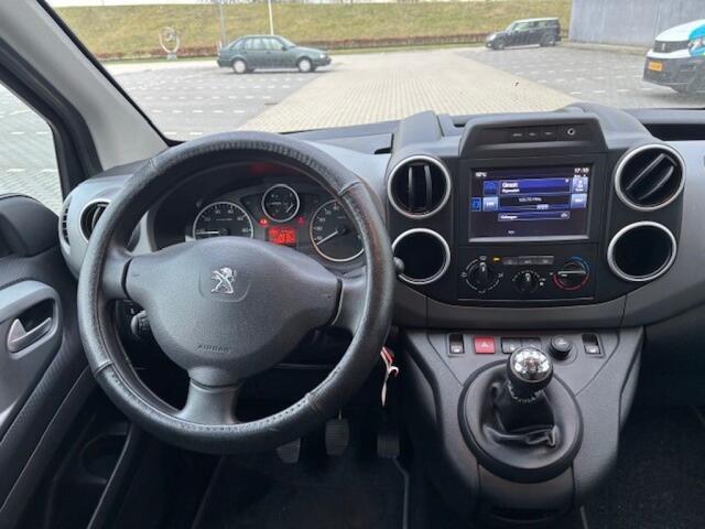 Peugeot PARTNER TEPEE 1.2 PureTech Allure