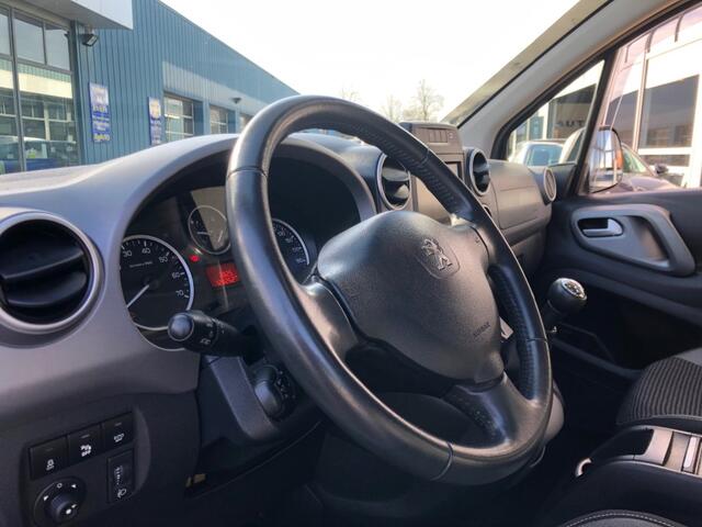 Peugeot PARTNER TEPEE 1.2 OUTDOOR NAVI PANO AIRCO/ECC PDC