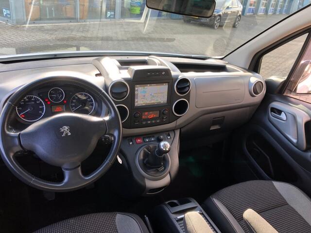 Peugeot PARTNER TEPEE 1.2 OUTDOOR NAVI PANO AIRCO/ECC PDC