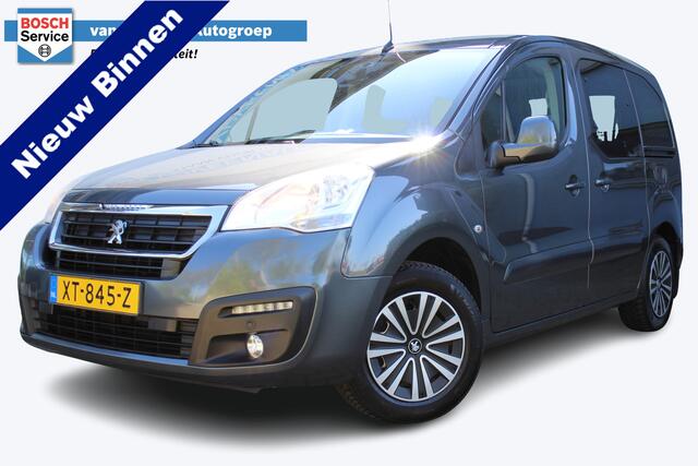Peugeot PARTNER TEPEE 1.2 PureTech Active | Parkeersensoren V/A | Achteruitrijcamera | Cruise controle | Radio | Elektrische ramen V | Trekhaak | Airco | Navigatie |