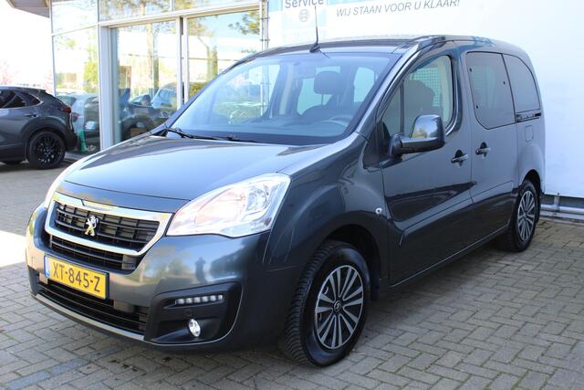 Peugeot PARTNER TEPEE 1.2 PureTech Active | Parkeersensoren V/A | Achteruitrijcamera | Cruise controle | Radio | Elektrische ramen V | Trekhaak | Airco | Navigatie |