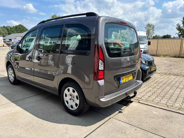 Peugeot PARTNER TEPEE 1.2 Benzine !!! 2017 | 1 Eigenaar | Dealeronderhouden | Trekhaak | Garantie | Marge zondag open 12-7-26