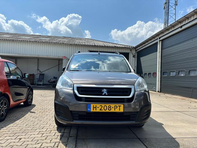 Peugeot PARTNER TEPEE 1.2 Benzine !!! 2017 | 1 Eigenaar | Dealeronderhouden | Trekhaak | Garantie | Marge zondag open 12-7-26