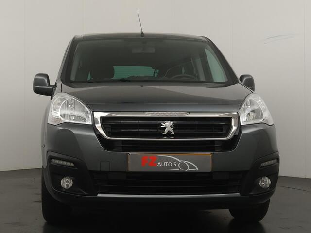 Peugeot PARTNER TEPEE 1.2 PureTech Active - Airco - Cruise Control - Trekhaak - Radio