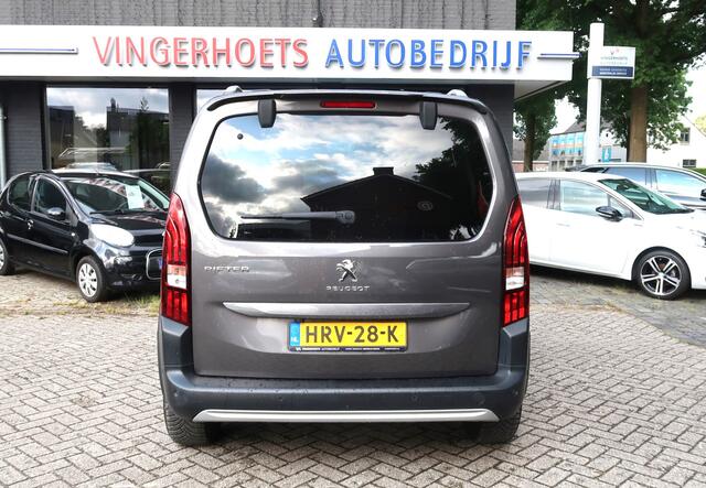 Peugeot Rifter 130 Pk Benzine * AUTOMAAT * Hele Luxe Allure * * Panoramadak * Spotify en Navigatie via Android Auto / Apple Car Play * Achteruitrij Parkeer Camera * Voor en Achter Sensoren * Climate & Cruise Control * Vingerhoets; Vierde Generatie Eersteklas Service !