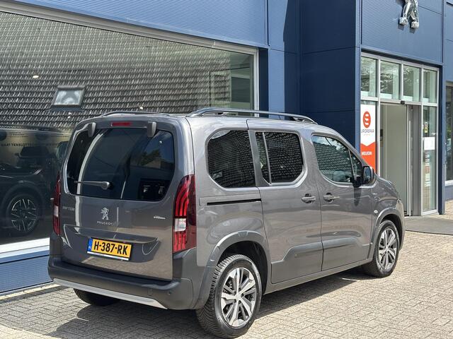 Peugeot Rifter 1.2 Turbo 130 PK GT-Line | Volledig Dealer Onderhouden | Meest Complete Uitvoering | Ruime MPV met Hoge Zitpositie | Navigatie | 2x Zijschuifdeur | Achterklep met Separate Ruit | 3 Losse Stoelen Achter | Climate Control | Keyless Entry | Camera | Parkeers