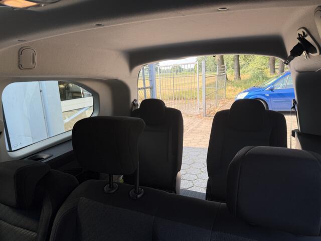 Peugeot Rifter Long 1.2 Puretech Long Allure 7p. / Carplay