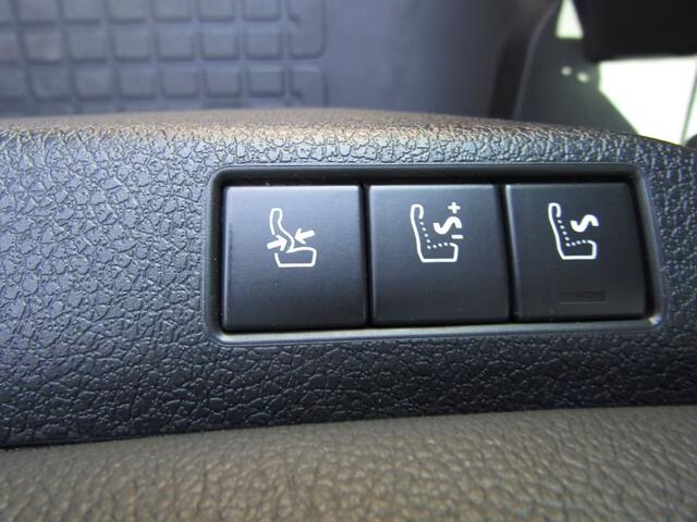 Peugeot Traveller e-Traveller 75 kWh Business VIP L2 37.000 EX BTW 2 EL. Schuifdeuren Panoramadak Leder Massage Navi Camera Stoelverwarming