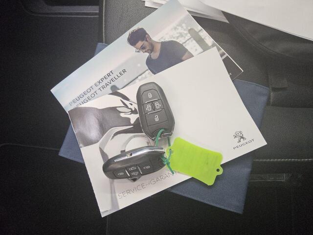 Peugeot Traveller e-Traveller Long (L3) 75 kWh Allure 136 Panorama Glasdak, bekleding leer, 7 zitplaatsen Wordt verwacht