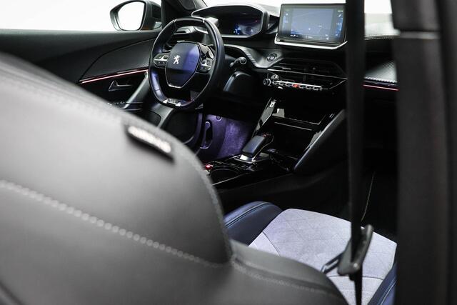 Peugeot e-2008 EV GT 50 kWh | LED | DAB | APPLE | SFEERVERLICHTING | CAMERA