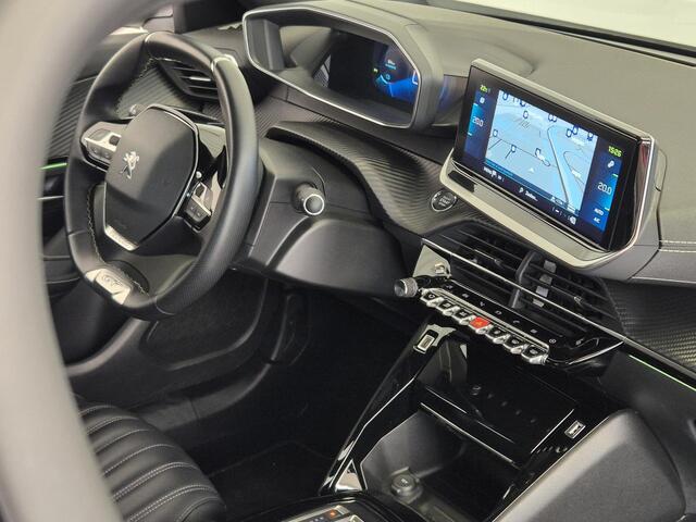 Peugeot e-2008 EV GT Pack 50 kWh | Achteruitrijcamera | Navigatie | Stoelverwarming | Keyless Entry | Lederen Bekleding | Apple Carplay/Android Auto |