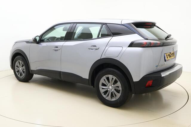 Peugeot e-2008 EV Blue Lease Active 50 kWh | Airco | Navigatie | Elektrische ramen | Licht metalen velgen | Cruise Control | Multi Functioneel Stuurwiel | Apple Carplay & Android Auto |