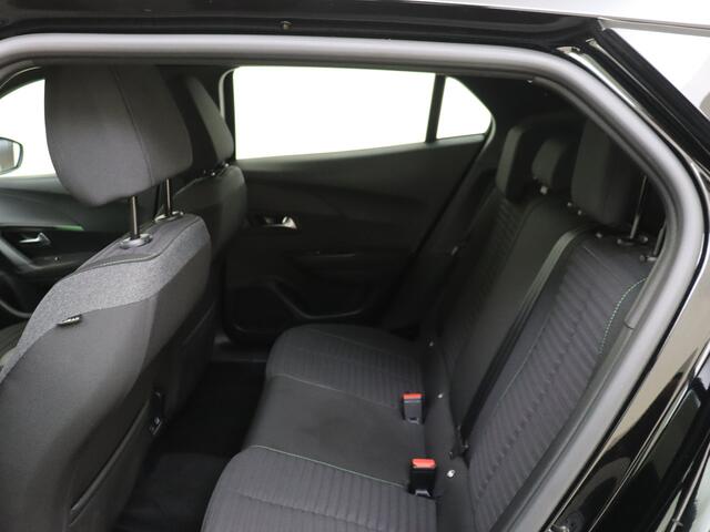 Peugeot e-2008 EV Active 54 kWh