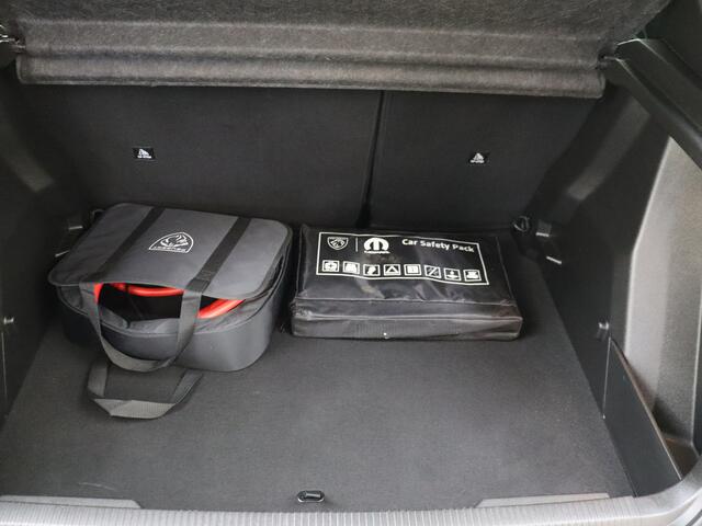 Peugeot e-2008 EV Active 54 kWh