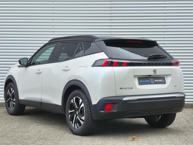 Peugeot e-2008 GT 3-FASEN 50kWh 136pk AUTOMAAT | SCHUIF/KANTELDAK | KEYLESS ENTRY | ADAPTIVE CRUISE | NAVI | CAMERA | GRIPCONTROL