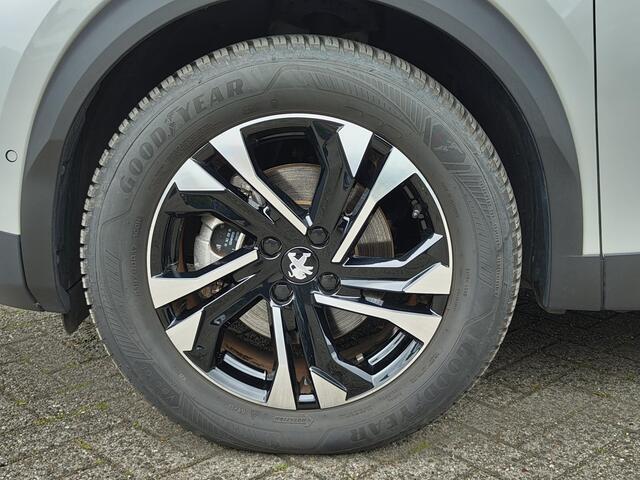 Peugeot e-2008 GT 3-FASEN 50kWh 136pk AUTOMAAT | SCHUIF/KANTELDAK | KEYLESS ENTRY | ADAPTIVE CRUISE | NAVI | CAMERA | GRIPCONTROL