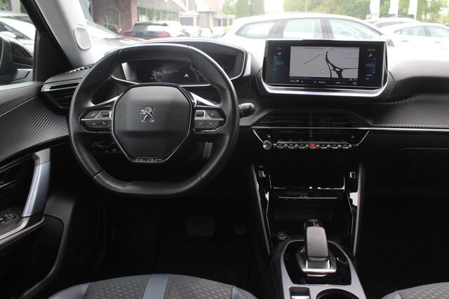 Peugeot e-2008 EV Allure 50 kWh / Camera / Half leder / Virtual Cockpit / 17'' / LED Koplampen / Keyless / Navigatie / Stoelverwarming / Cruise Control