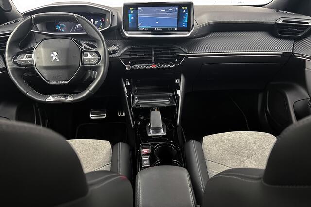 Peugeot e-2008 | Camera | LED | Stoelverwarming | Apple Carplay | Parkeersensoren EV GT 50 kWh