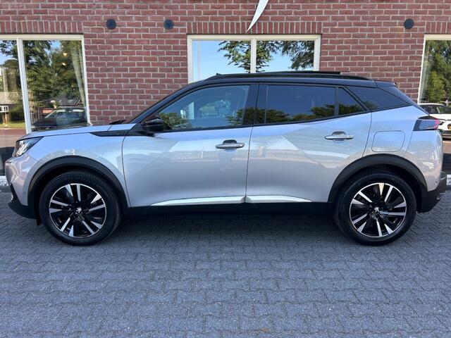 Peugeot e-2008 EV GT Pr. 50 kWh STOELVERW. / CAMERA / PANODAK / SCHUIF.KANTELDA