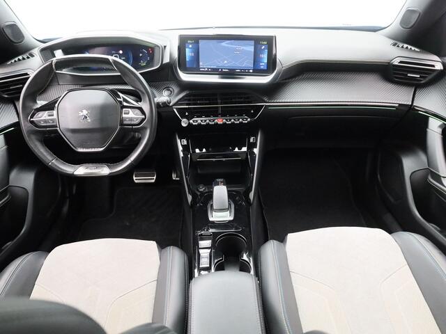 Peugeot e-2008 EV GT 50 kWh | CAMERA | ADAPTIVE | KEYLESS | STOELVERW.