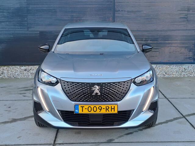 Peugeot e-2008 EV Active Pack 50 kWh | Parkeercamera | Carplay