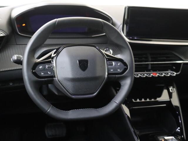 Peugeot e-2008 EV Allure 54 kWh | Elektrisch | Elektrisch verstelbare voorstoelen | Parkeer en regen sensoren | Keyless entry |