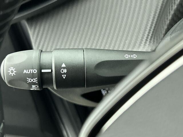 Peugeot e-2008 EV Style 50 kWh | Rijklaar |