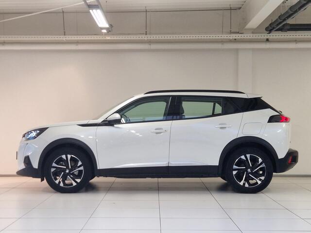 Peugeot e-2008 EV Allure 50 kWh | Navigatie | Adaptieve Cruise Control | Achteruitrijcamera | Parkeersensoren voor en achter