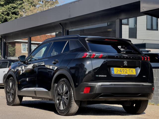 Peugeot e-2008 EV GT ACTIE! BETAAL NU 9950 50/50 GRATIS 2JR RENTEVRIJ FINANCIEREN