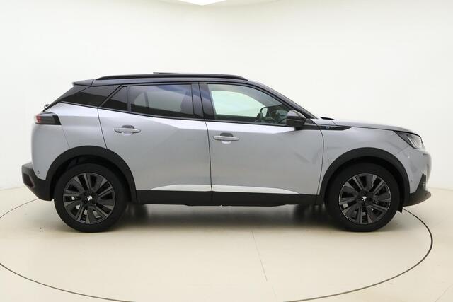 Peugeot e-2008 EV GT Pack 50 kWh | Adaptive Cruise Control | Panorama dak | Stoelverwarming | Alcantara bekleding | Full LED | Camera | Drive Assist | Keyless Entry & Start | Navigatie