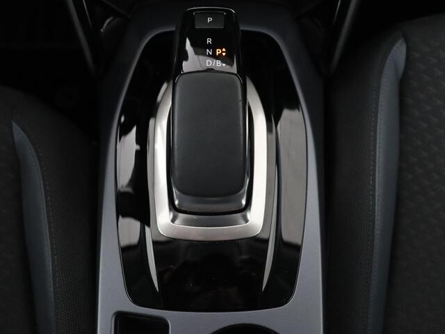Peugeot e-2008 EV Allure 50 kWh | 3 Fase | Panoramadak | Adaptive cruise | Keyless | Camera | Carplay | Half leder | Navigatie