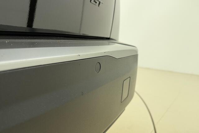 Peugeot e-2008 EV GT 54 kWh | Adaptieve Cruise control | Camera | LED Verlichting | Sportstoelen | Navigatie | Climate control