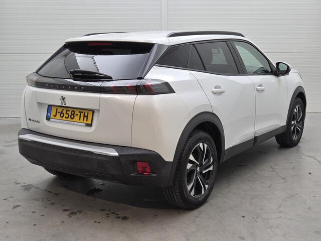 Peugeot e-2008 EV Allure 50 kWh | ACC | Clima | Voorstoelen verwarmd |*
