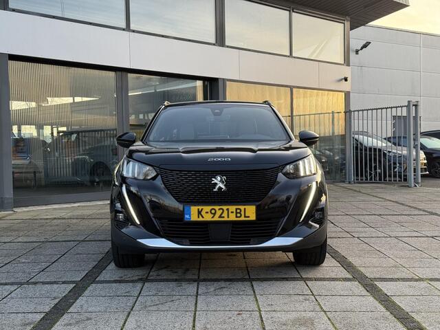 Peugeot e-2008 EV GT 50 kWh | Panorama | Trekhaak | Navi | Camera |