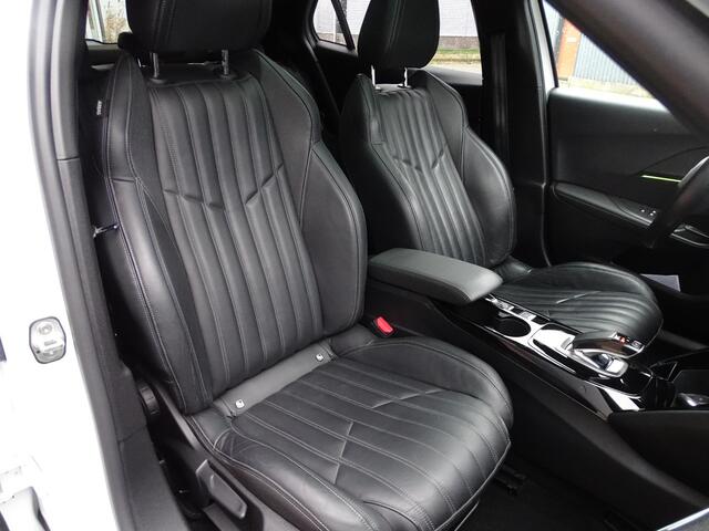 Peugeot e-2008 EV GT 50 kWh NAVIGATIE | STOELVERWARMING | PARKEERSENSOREN | AIRCO/ECC | CRUISE CONTROL | LED VERLICHTING | ACHTERUIT RIJ CAMERA |