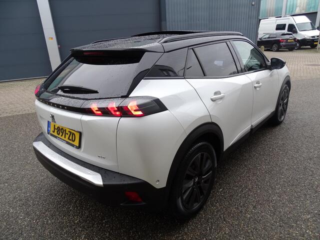 Peugeot e-2008 EV GT 50 kWh NAVIGATIE | STOELVERWARMING | PARKEERSENSOREN | AIRCO/ECC | CRUISE CONTROL | LED VERLICHTING | ACHTERUIT RIJ CAMERA |