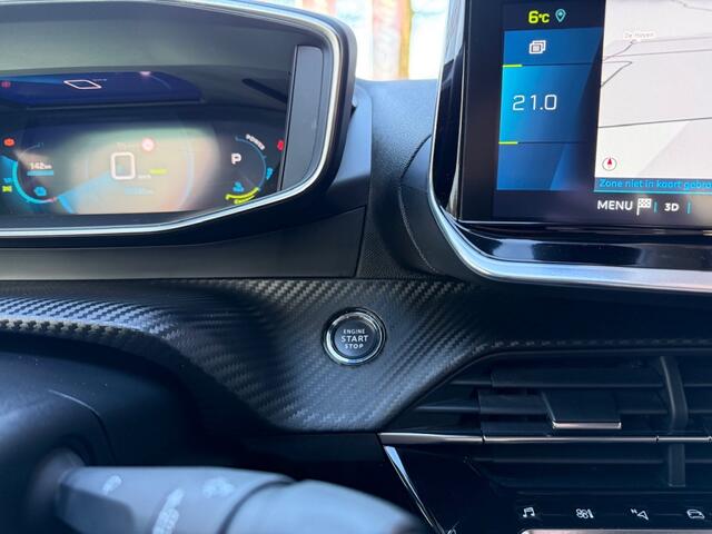 Peugeot e-2008 EV Allure 50 kWh GROOT.NAVI / HALF.LEER / CAMERA / 17 INCH LMV /