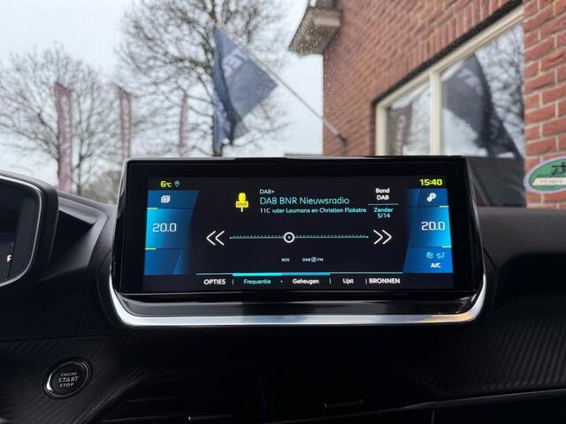 Peugeot e-2008 EV Allure 50 kWh STOELVERW+VOORRUITVERW. / CAMERA / HALF.LEER /