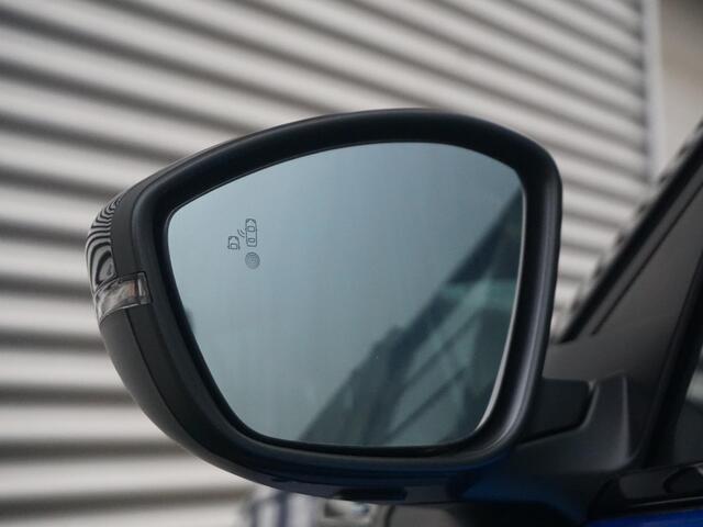 Peugeot e-2008 EV GT 54 kWh Camera pakket | 4 Seizoensbanden