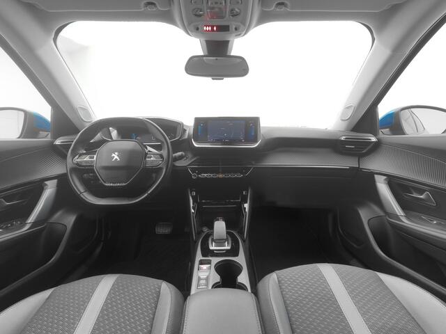 Peugeot e-2008 EV Allure 50 kWh | CAMERA | ADAPTIVE | STOELVERWARMING