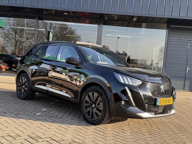 Peugeot e-2008 EV GT Pack 50 kWh AUTOMAAT |PANORAMADAK | ACHTERUIT RIJ CAMERA| SPORT STOELEN| KEYLESS ENTRY/GO| NAVIGATIE | LED KOPLAMPEN | STOEL VERWARMING |