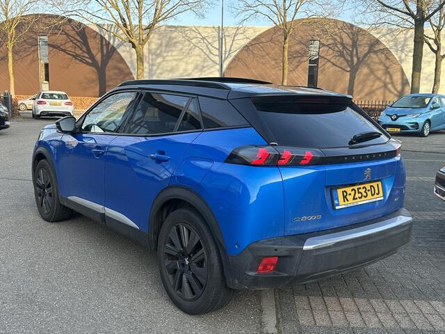 Peugeot e-2008 EV GT Pack 50 kWh SOH 90% | 3-Fase boordlader | Warmtepomp | Open Panoramadak | Camera | Stoelverwarming | Adaptieve Cruise Control | Full Option | Dealeronderhouden | Inclusief 12 mnd BOVAG garantie |